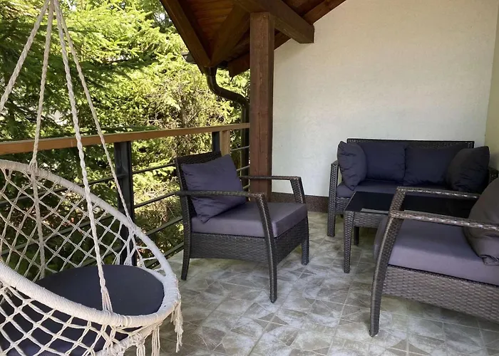 Zlatiborski Andjeo, Gaga 아파트